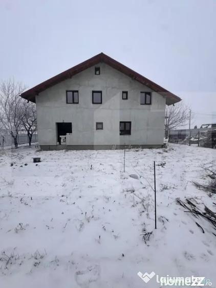 Casă cu 4 camere cu Teren 1000 Mp în Central