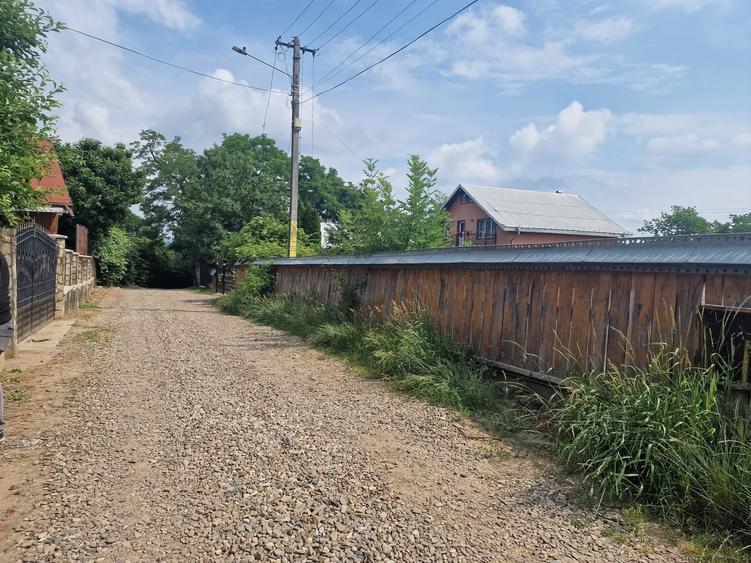Teren Construcții intravilan de 800 mp, în Nord-Vest