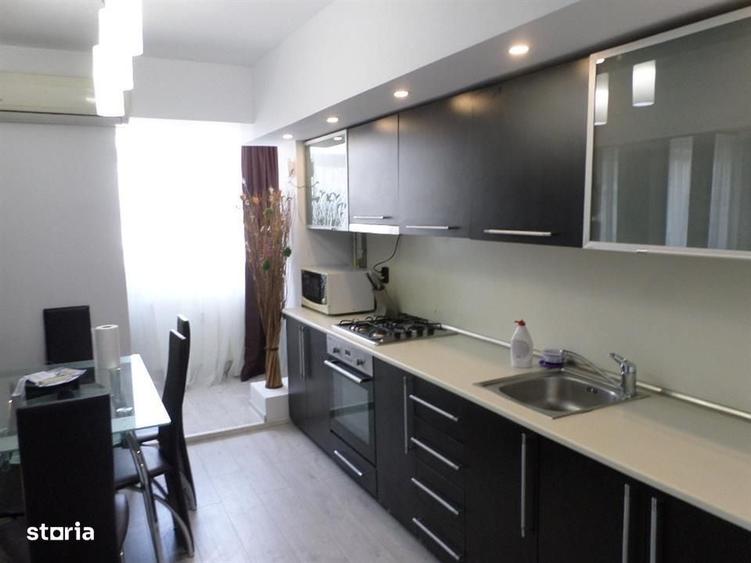Apartament cu 2 camere decomandat în B-dul București