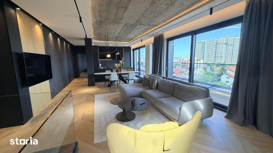 Apartament cu 4 camere în Central