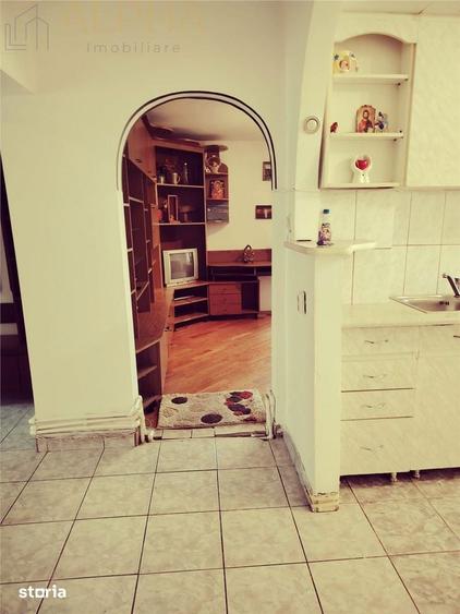 Apartament cu 3 camere decomandat în Central