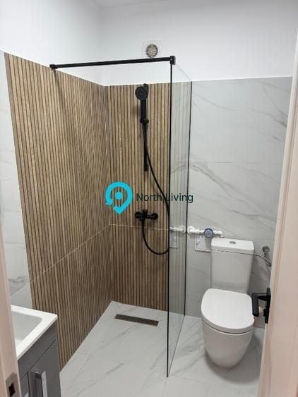 Apartament cu 3 camere semidecomandat în Cișmigiu
