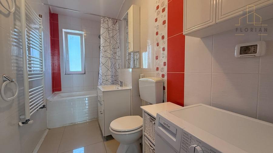 Apartament cu 3 camere decomandat în Girocului