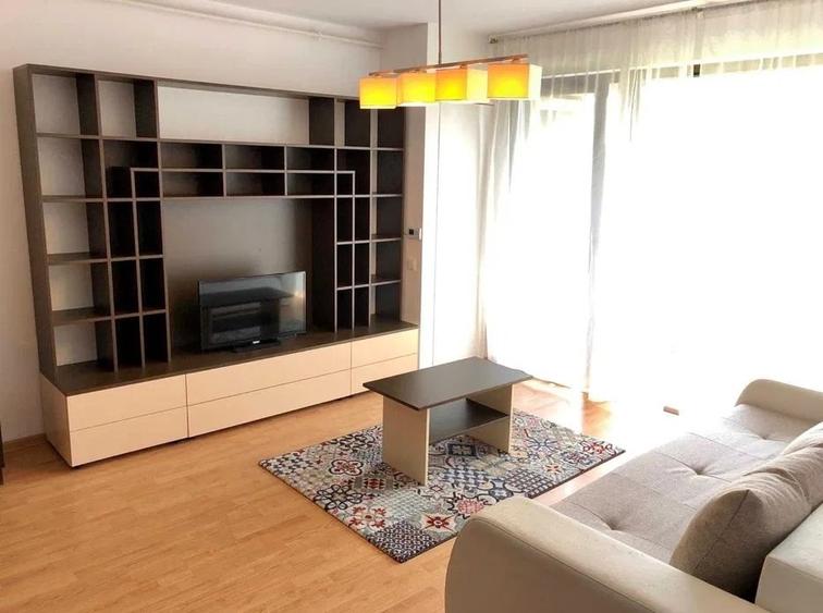 Apartament cu 2 camere semidecomandat în Europa