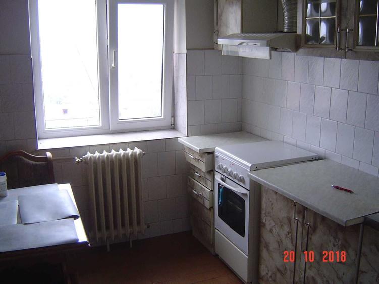 Apartament cu 3 camere decomandat în Babadag
