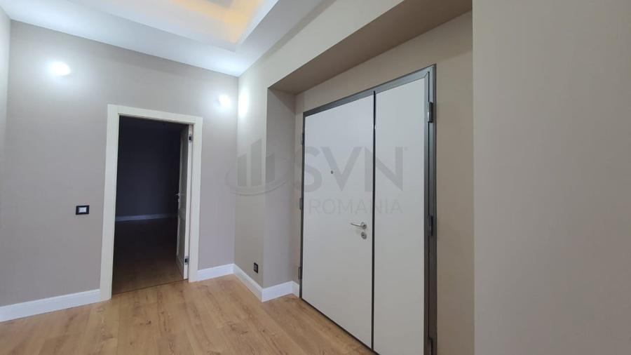 Penthouse cu 5 camere decomandat în Herăstrău