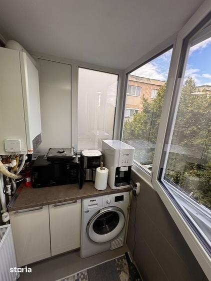 Apartament cu 2 camere decomandat în Rovine