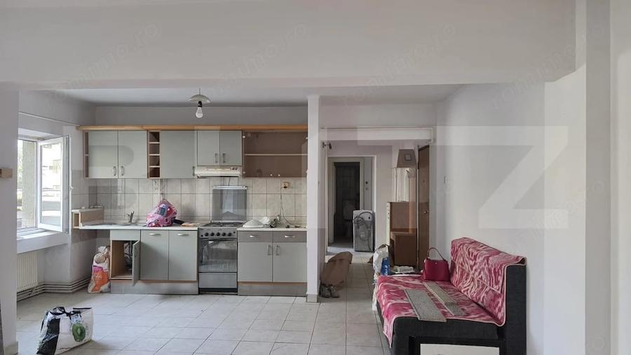 Apartament 3 camere, 72 mp. Ultracentral - 2