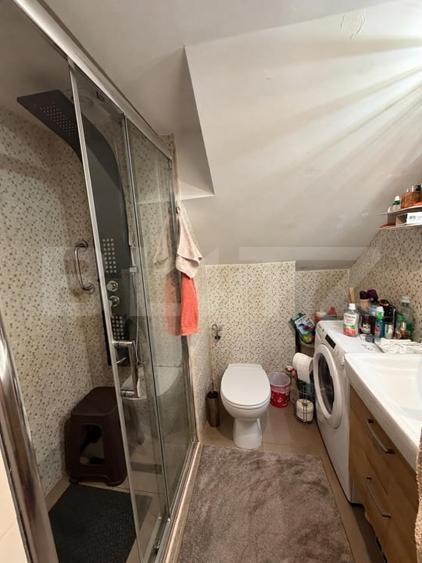 Apartament cu 2 camere semidecomandat, mobilat în Iris