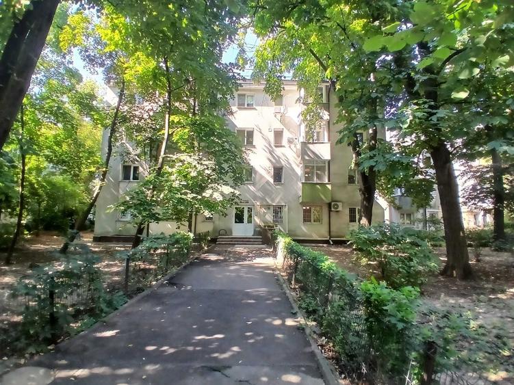 Apartament cu 3 camere de inchiriat zona Aeroport Baneasa, direct proprietar, fara comision - 2