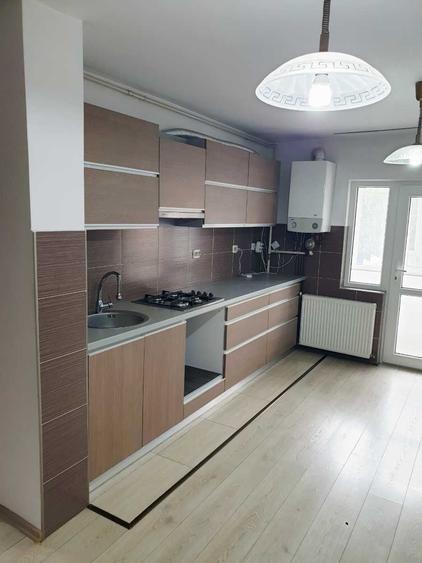 Apartament cu 2 camere decomandat în Petru Rareș