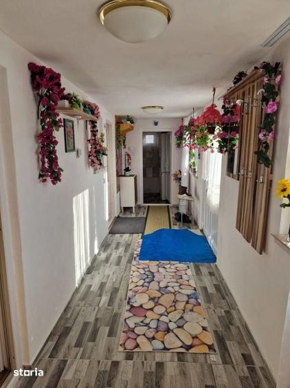Casă cu 2 camere cu Teren 1686 Mp în Găvănești