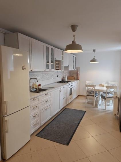 Apartament cu 2 camere semidecomandat, mobilat în Doamna Ghica