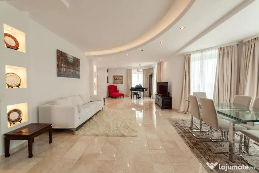 Casă cu 5 camere cu Teren 1255 Mp în Ștefănești