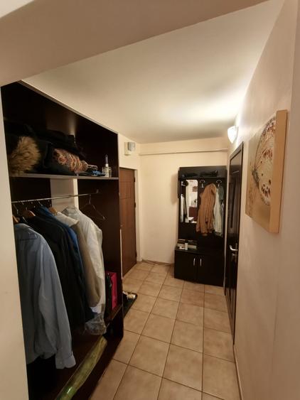 Apartament cu 2 camere semidecomandat în Galata