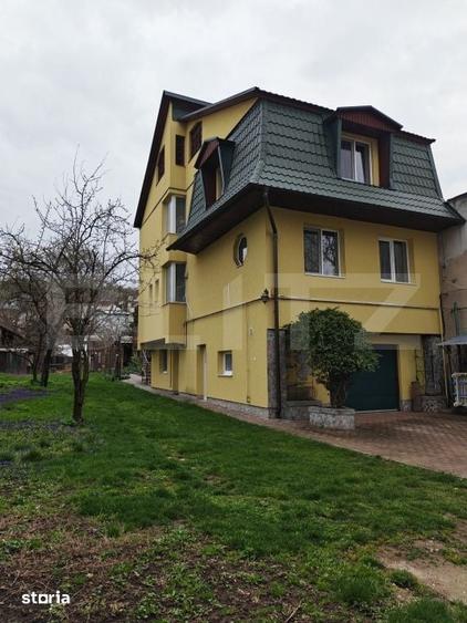 Casă cu 7 camere cu Teren 608 Mp în Central