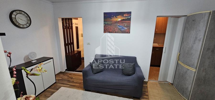 Apartament cu 2 camere nedecomandat, mobilat în Intim