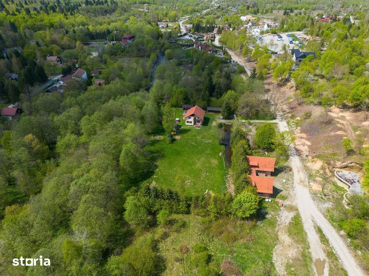 Casă cu 5 camere cu Teren 3400 Mp în Porumbacu de Jos