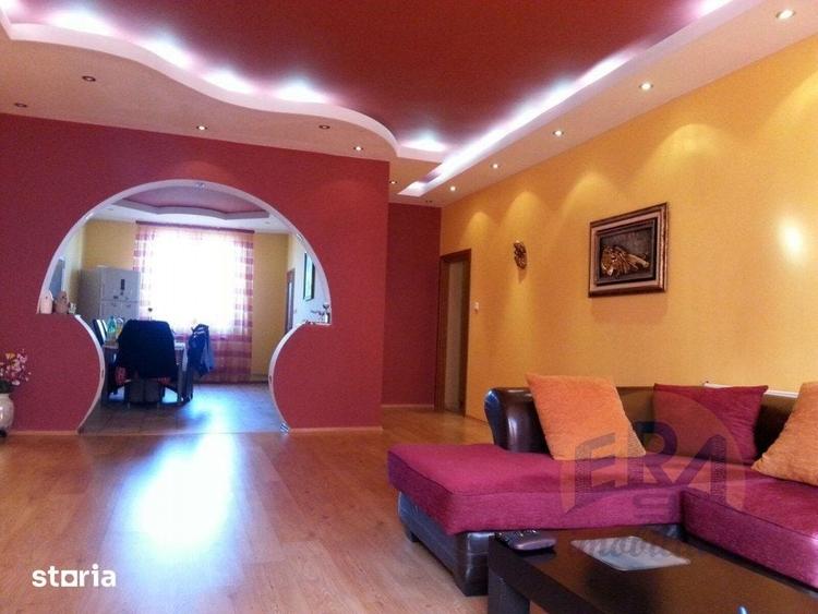 Casă cu 6 camere cu Teren 1500 Mp în Sânmartin