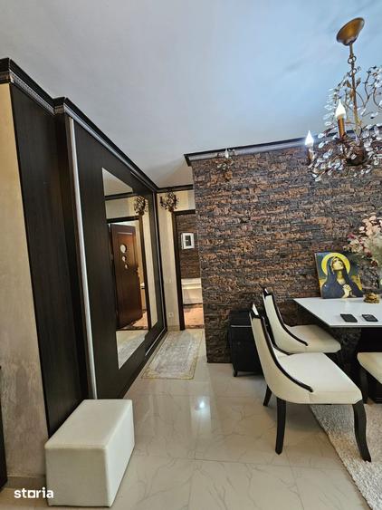 Apartament cu 2 camere decomandat în Calea București