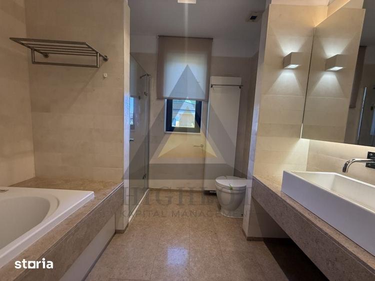 Casă cu 4 camere cu Teren 453 Mp în Central
