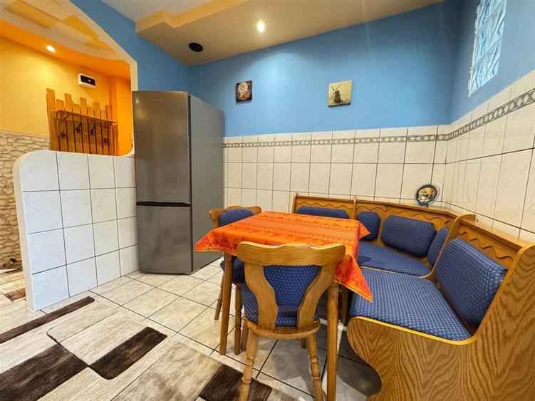 Apartament 2 camere decomandate cu balcon in Vasile Aaron - 3