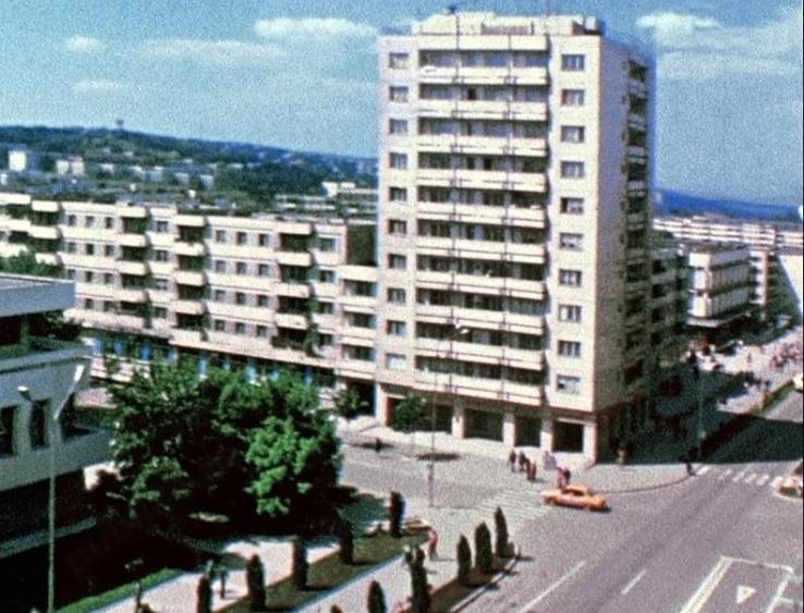 Apartament cu 3 camere nedecomandat în Brăhășoaia