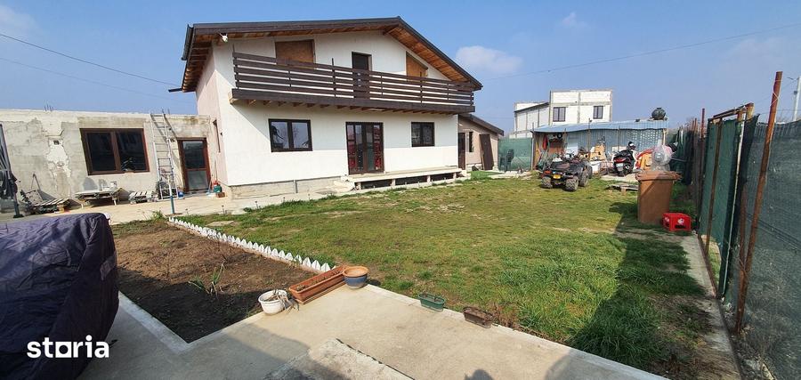 Casă cu 2 camere cu Teren 400 Mp în Dascălu