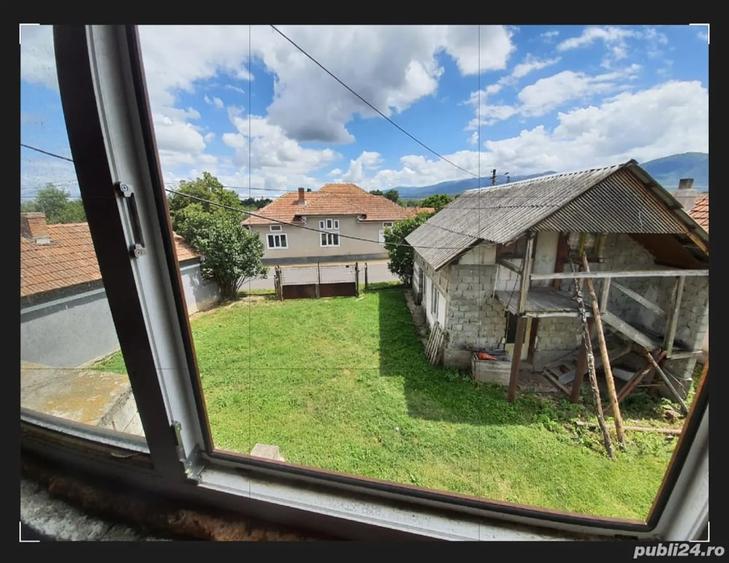 Casă cu 6 camere în Ostrov