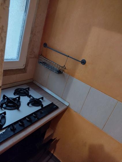 Proprietar, inchiriere apartament cu 2 camere dec,350 eu, situat la ie?irea de metrou Eroii Revolu - 2