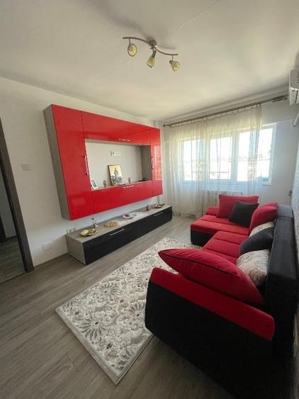 Apartament cu 2 camere semidecomandat, mobilat în Central