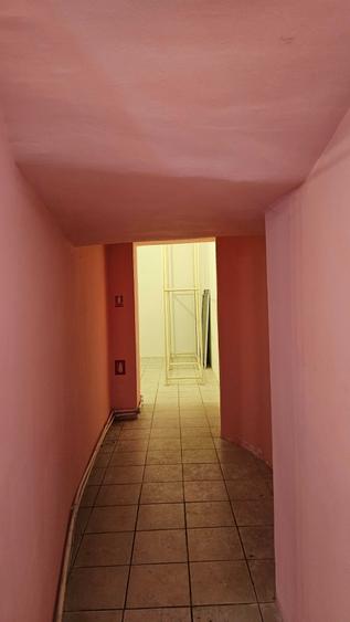 Spațiu comercial, de 80 mp, în Central