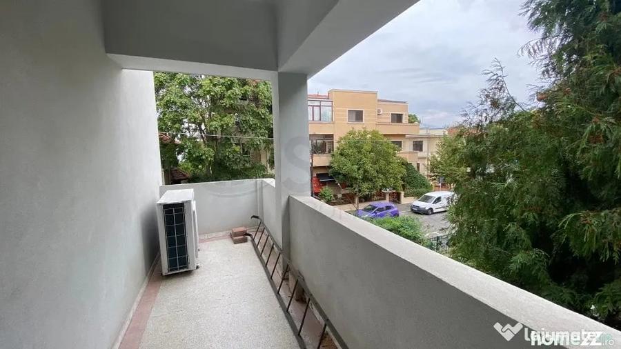 Casă cu 4 camere cu Teren 300 Mp în Cotroceni