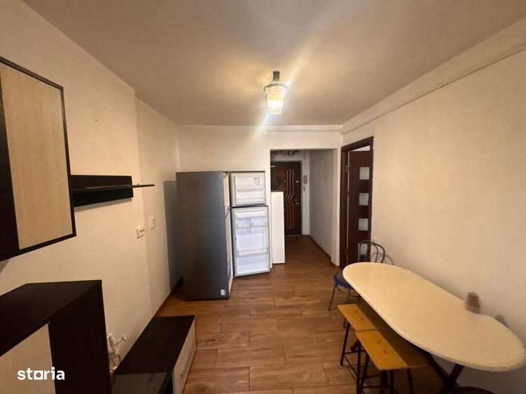 Apartament cu 2 camere semidecomandat în Central