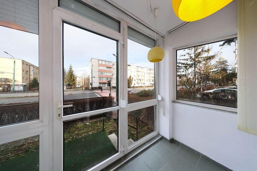 Apartament cu 3 camere decomandat în Griviței