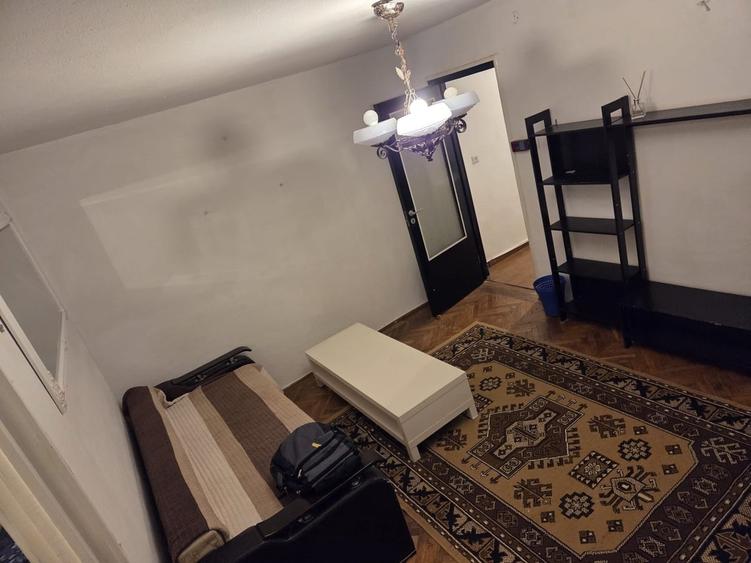Apartament cu 2 camere semidecomandat în Exterior Vest