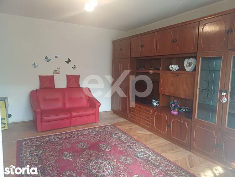Apartament cu 2 camere decomandat, mobilat în Negru Vodă