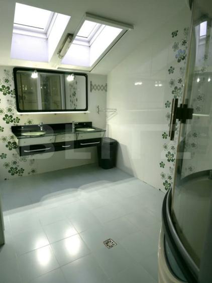 Casă cu 5 camere cu Teren 1500 Mp în Bâldana