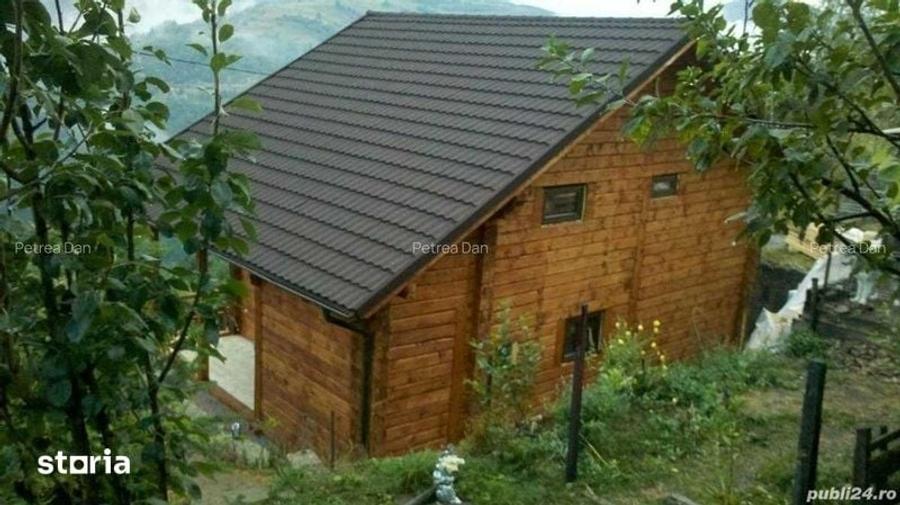 Casa din lemn masiv cu teren in Muntele Rece - 4