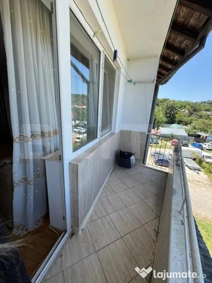 Apartament luminos cu 3 camere Moreni - 2