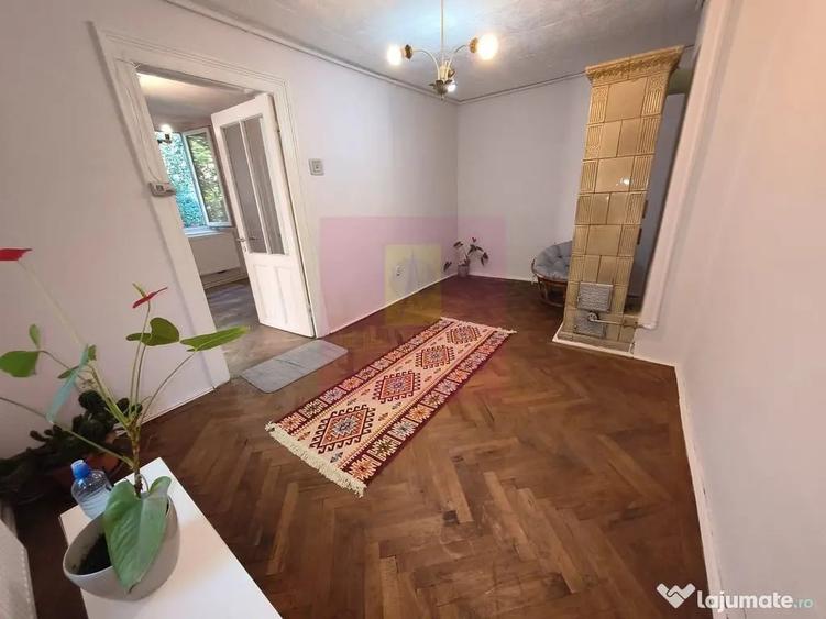 Casă cu 1 camere cu Teren 36 Mp în Calea Victoriei