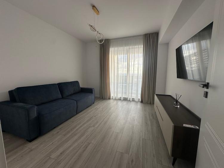 Apartament cu 3 camere semidecomandat, mobilat în Copou