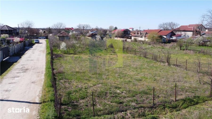 Teren de 398 mp, în Malu Mare