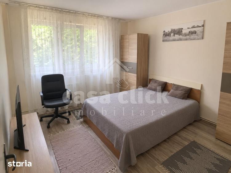 Apartament cu 3 camere decomandat în Piața Centrală