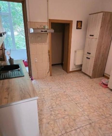 Apartament cu 2 camere decomandat, mobilat în Dorobanți