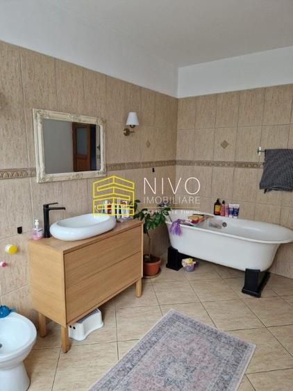 Duplex cu 5 camere cu Canalizare în Ultracentral