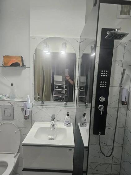 Garsonieră decomandată în Central