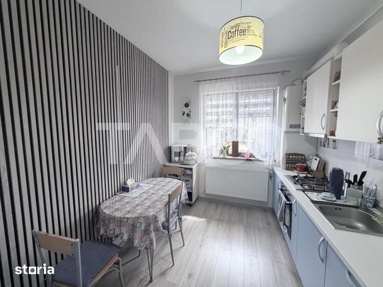 Apartament cu 4 camere decomandat în Șura Mare
