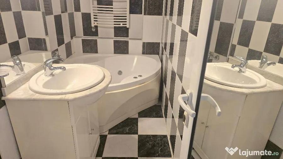 Apartament cu 2 camere decomandat în Decebal