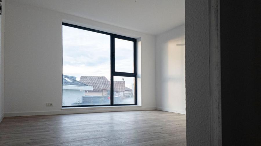 Apartament cu 4 camere decomandat în Nord-Vest